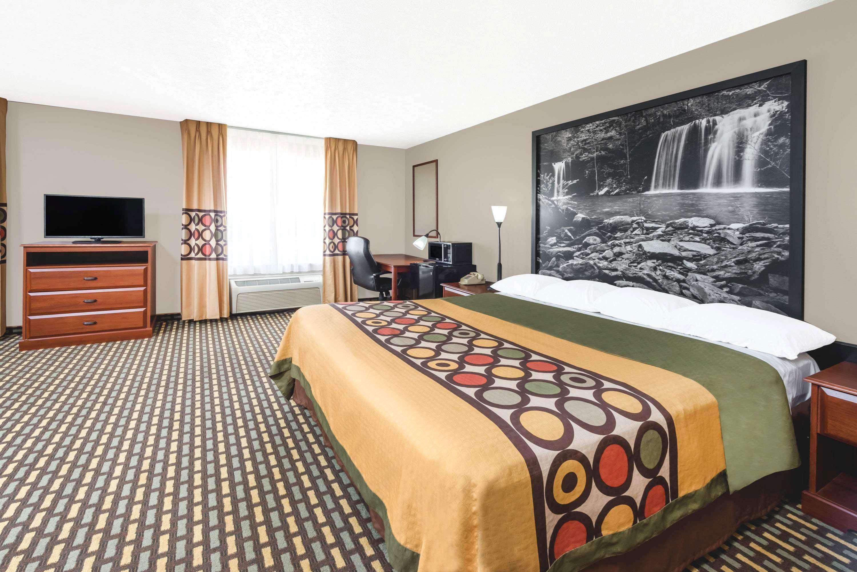 Super 8 By Wyndham Bolivar Esterno foto