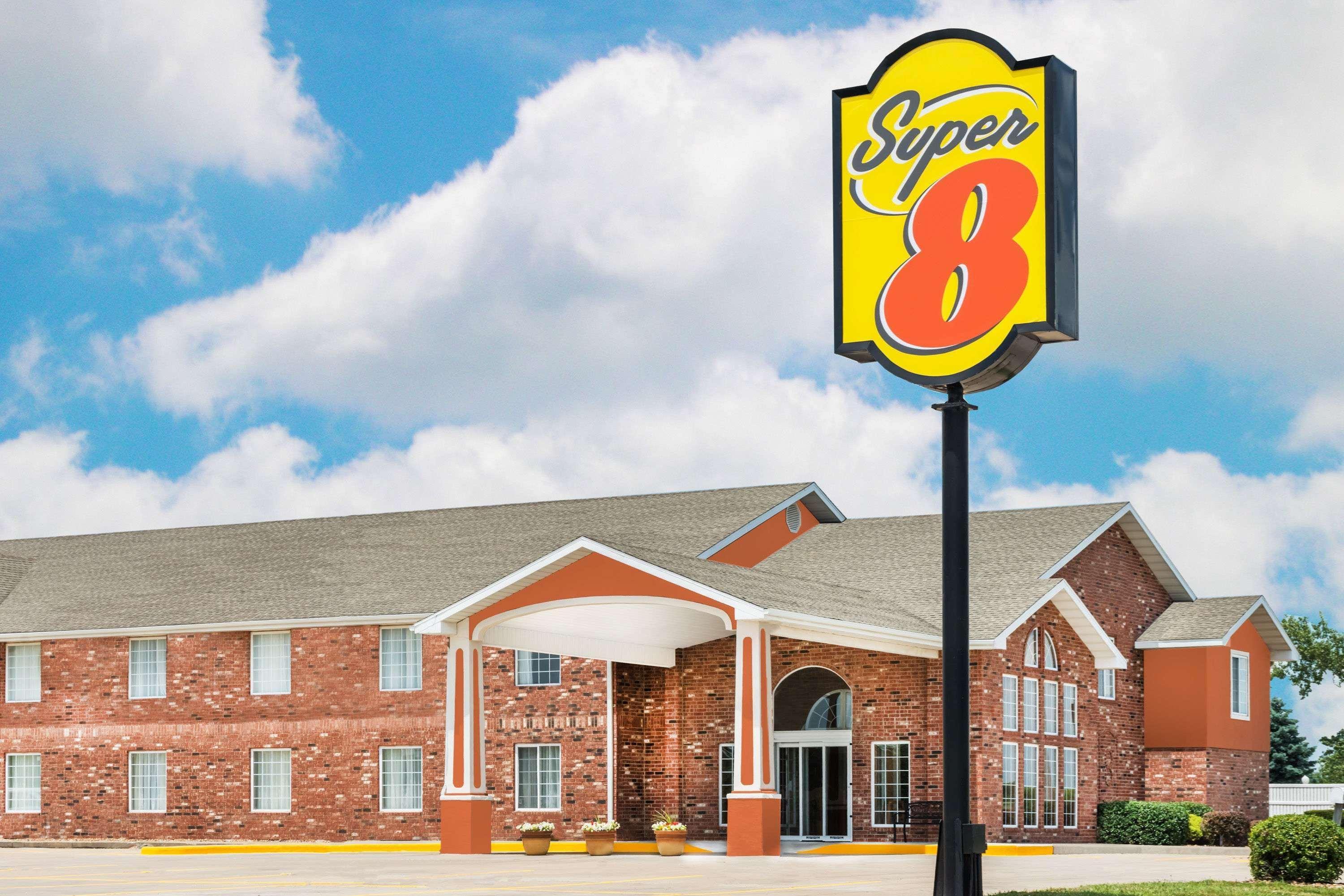 Super 8 By Wyndham Bolivar Esterno foto